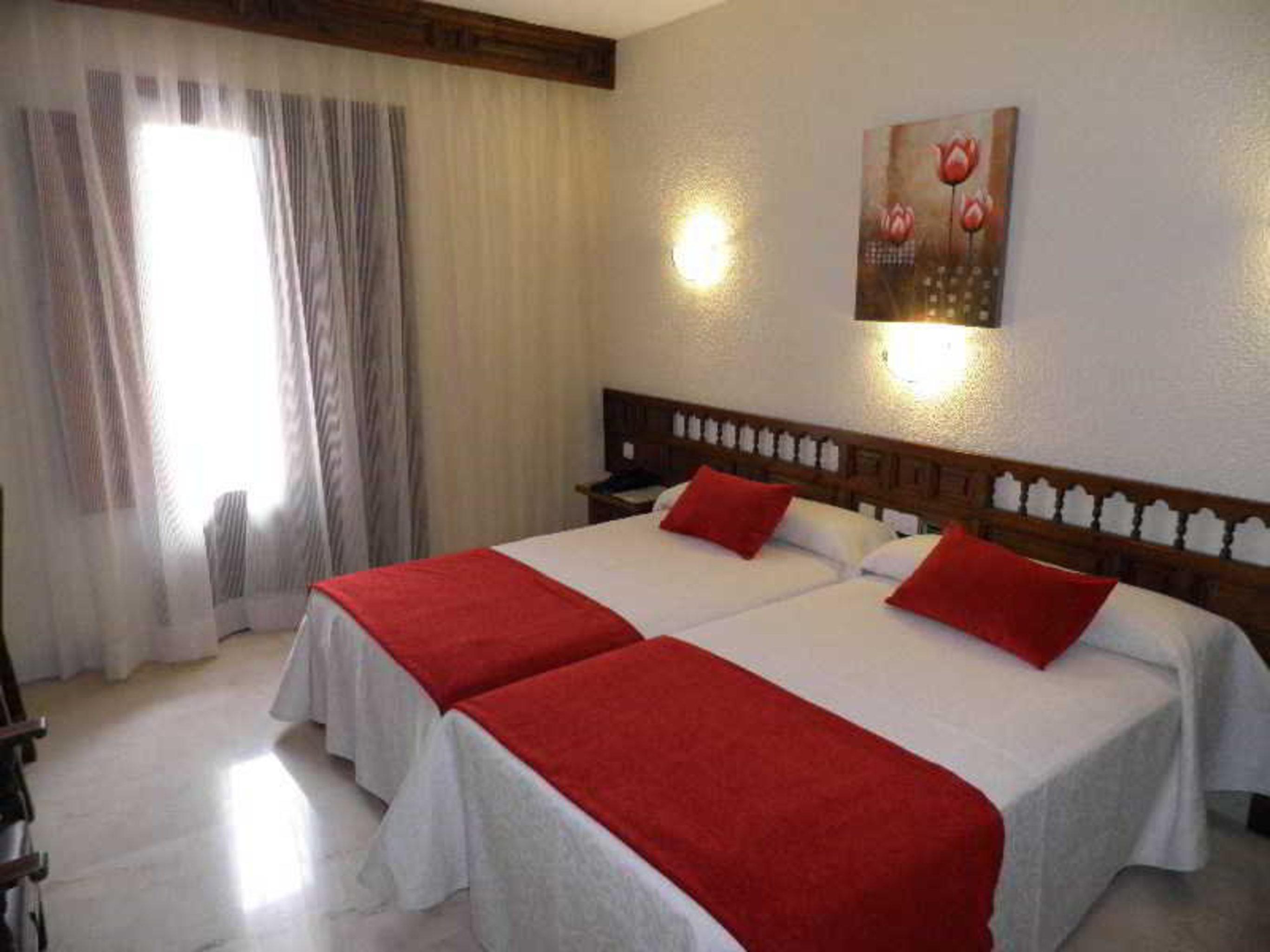 Sercotel Alfonso Vi Hotel 4*