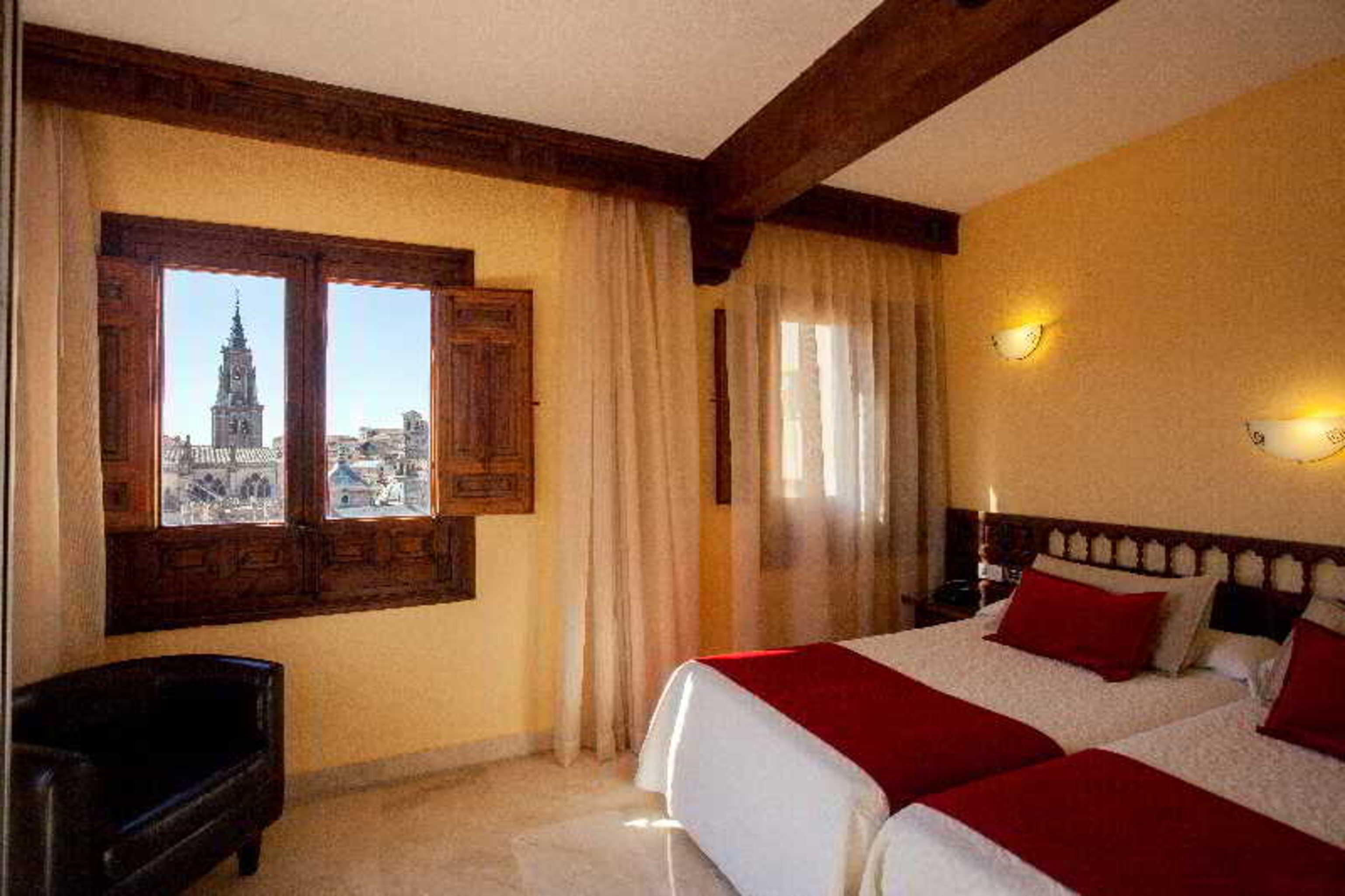 Sercotel Alfonso Vi Hotel 4*
