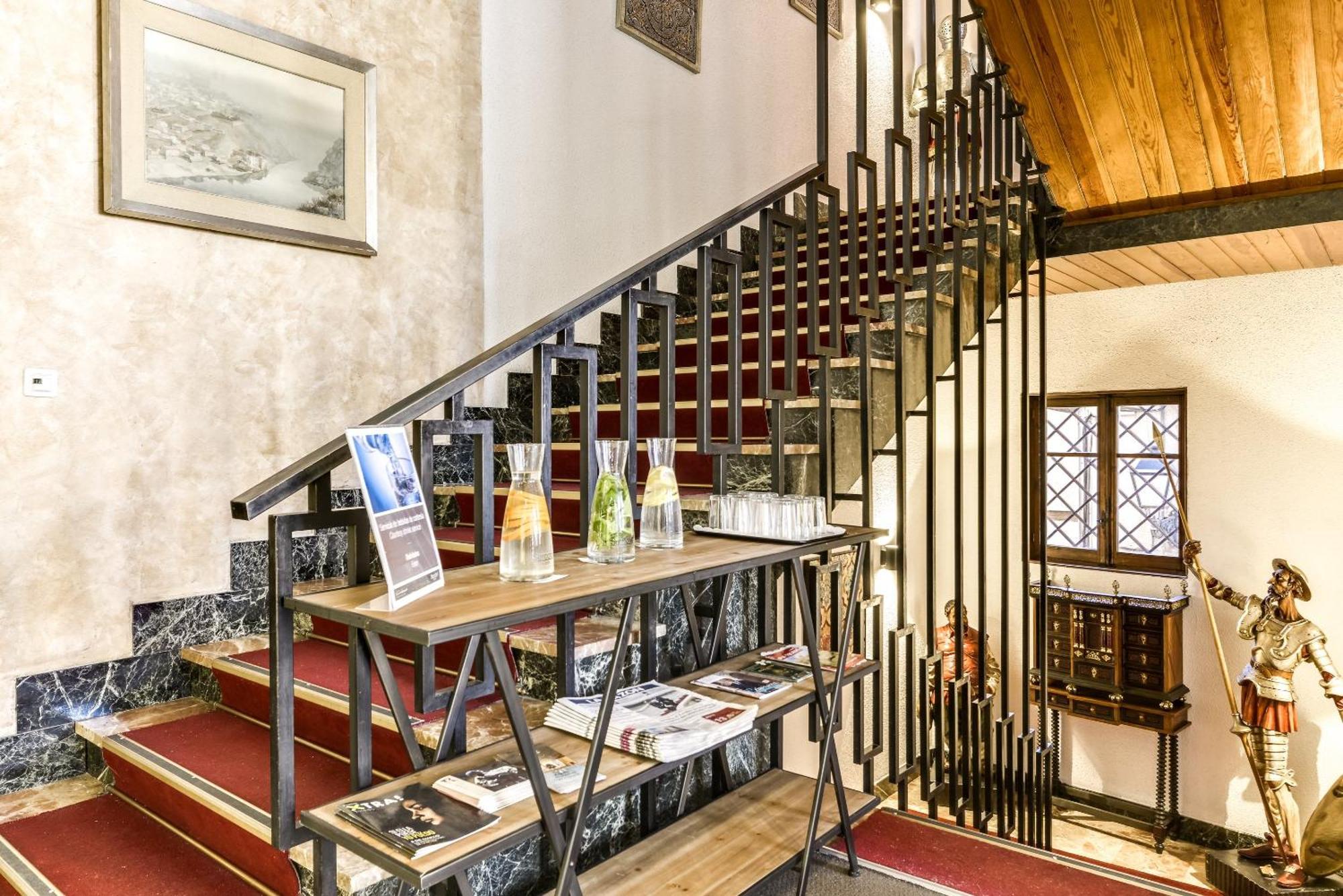 Sercotel Alfonso Vi Hotel 4*